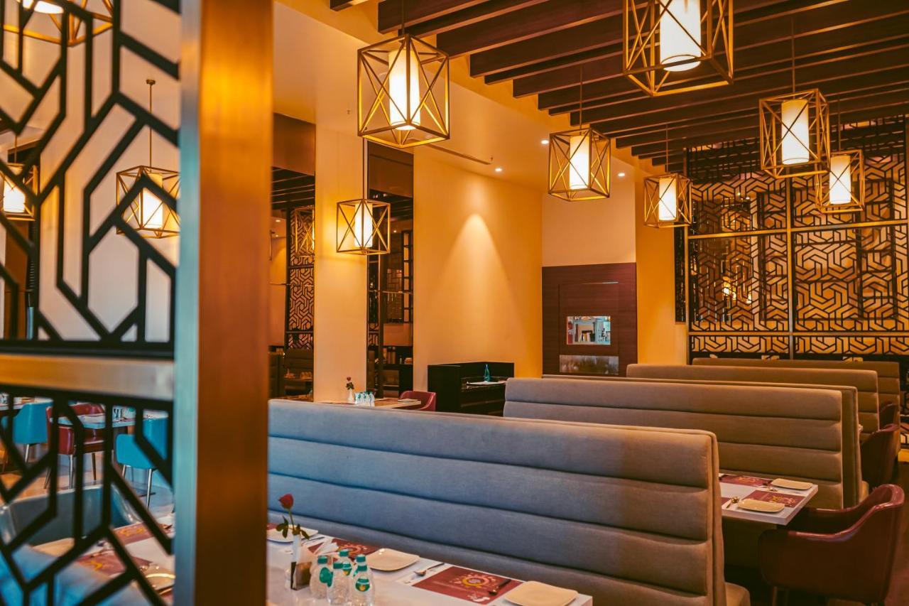 Hotel Avinash International Jagdalpur Bagian luar foto